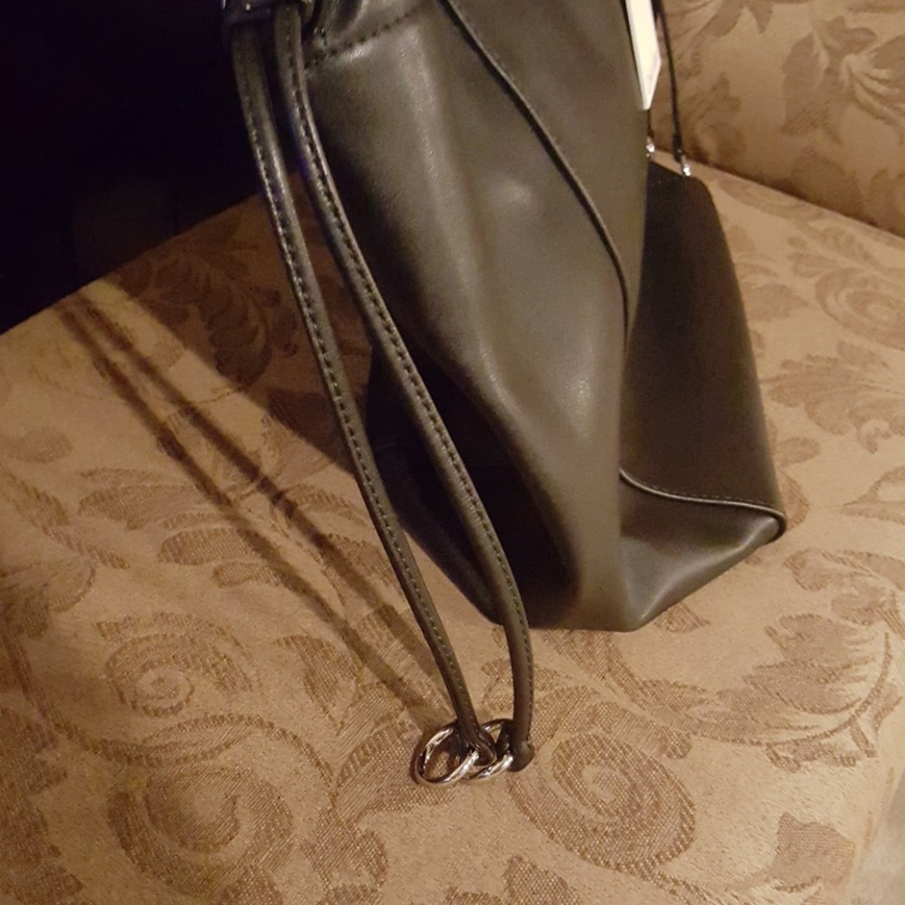 Calvin Klein NWT purse - Picture 4 of 7